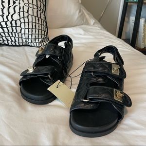 Mercer & Madison Quilted Dad Sandals